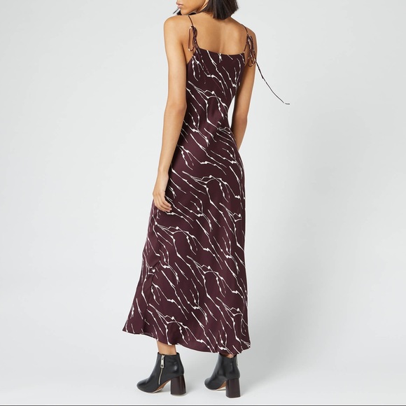 yellow pullover outfit